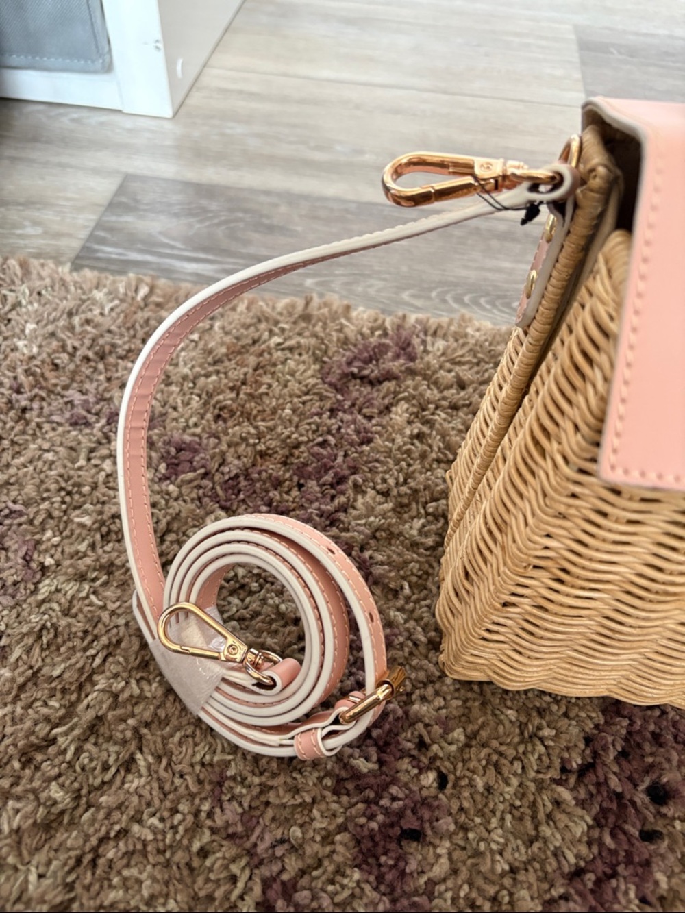Mark and Graham Pink Wicker Top-Handle CrossbodyBag with Bamboo Handle - Picture 6 of 6